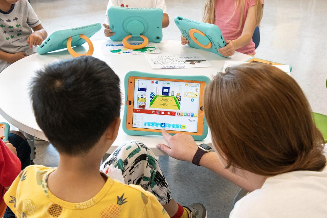 children using tablets